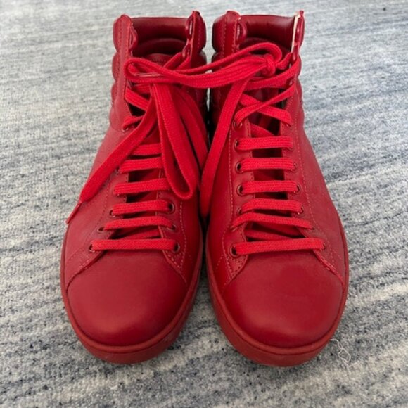 Gucci Sneakers - Picture 1 of 9